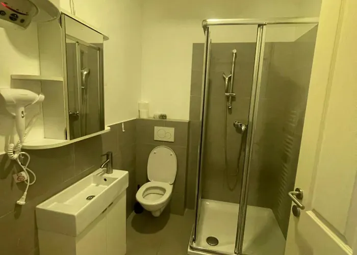 Διαμέρισμα Cozy Three-room 14 *