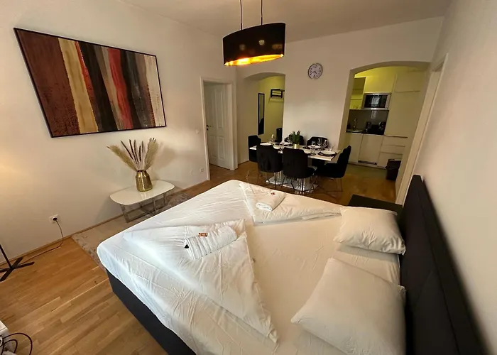 Cozy Three-room 14 Διαμέρισμα