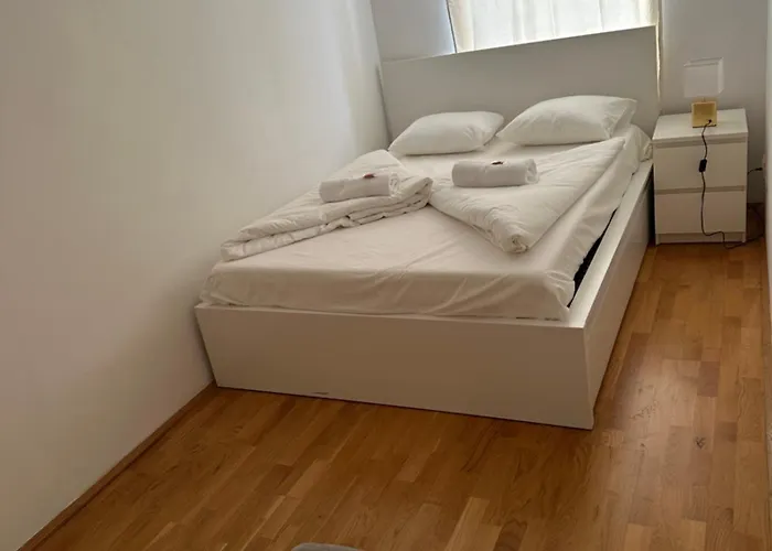 Cozy Three-room 14 Daire *
